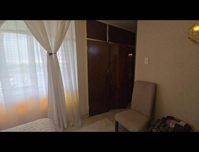 2 BEDROOM APARTMENT FOR SALE IN MAYVILLE